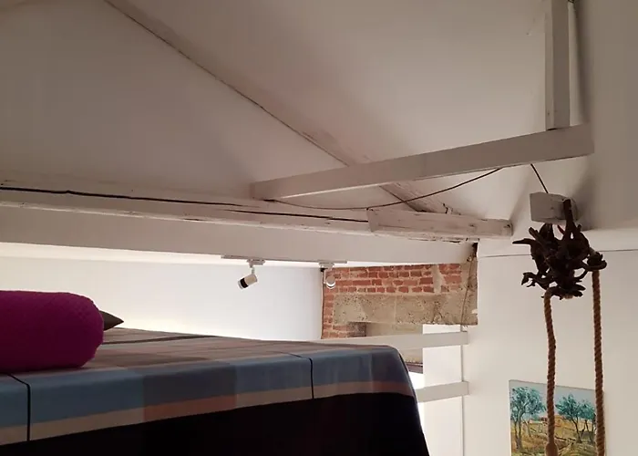 Yes2 Apartment *